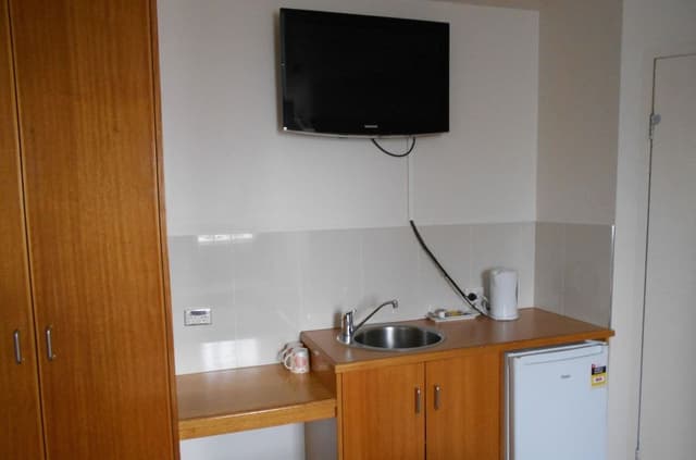 Compact Twin Room