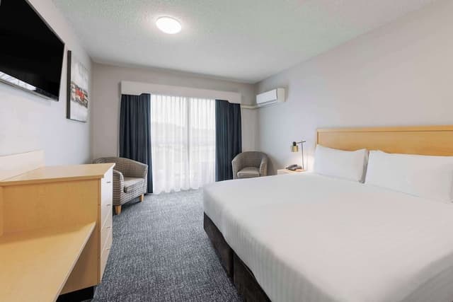 Family Suite, Multiple Beds, Non Smoking, Balcony