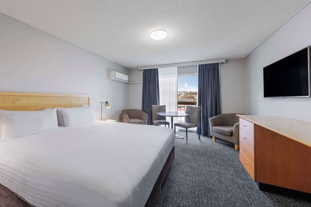 Family Suite, Multiple Beds, Non Smoking, Balcony