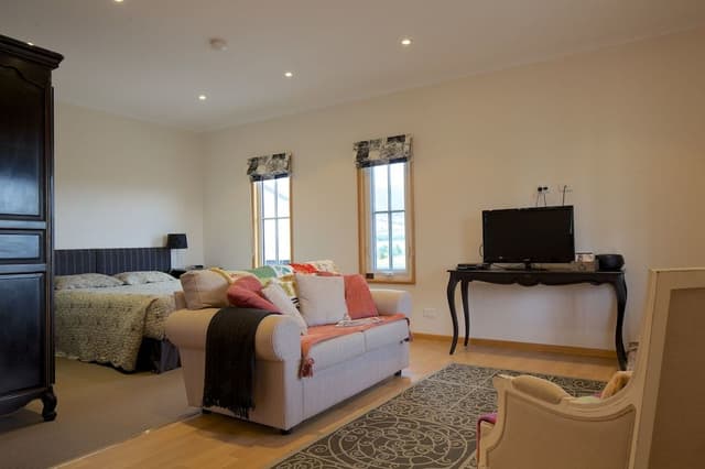 French Provincial Lux Cottage