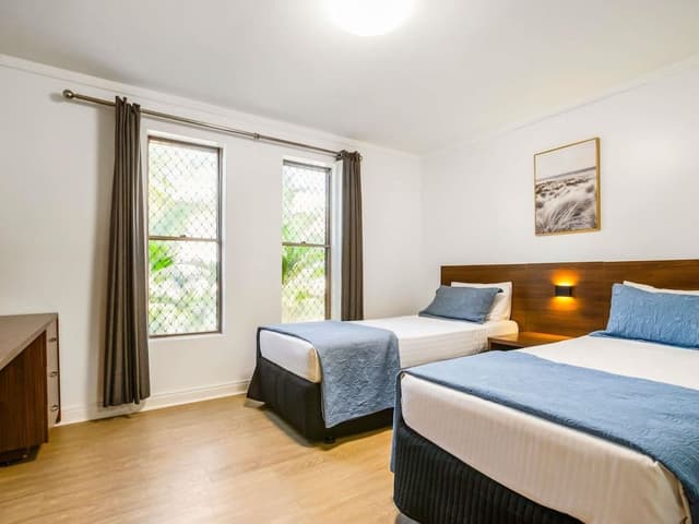 Family Room, Multiple Beds