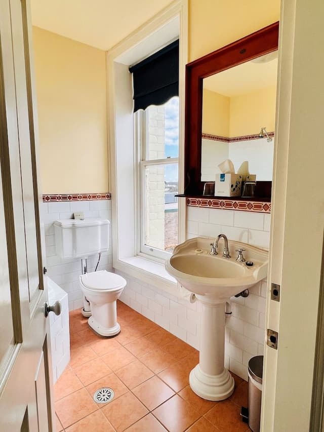 Premier View Room