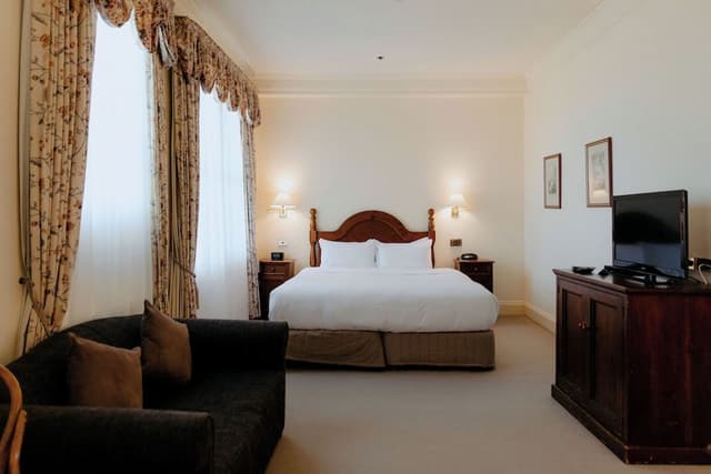 Mountain View Room