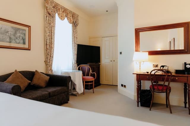 Mountain View Room