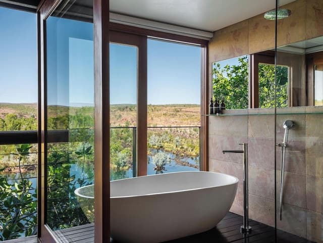 Gorgeview Room