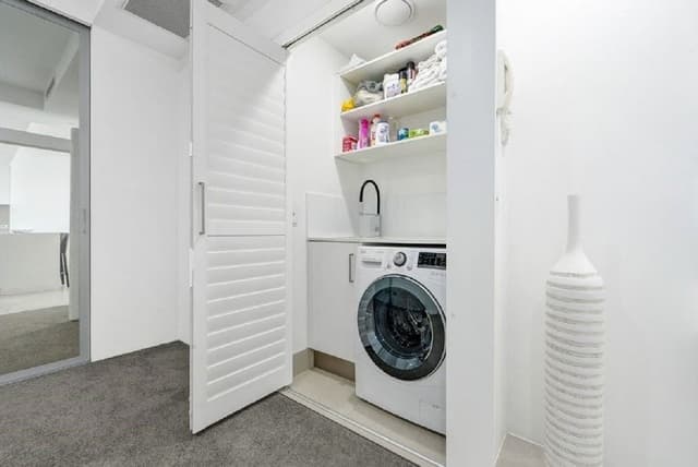 1 Bedroom Superior Water View Apartment