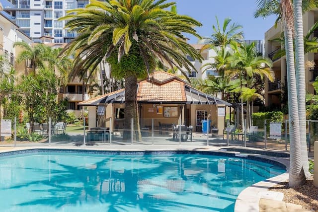 2-bedroom 3-level Spacious luxury Villa