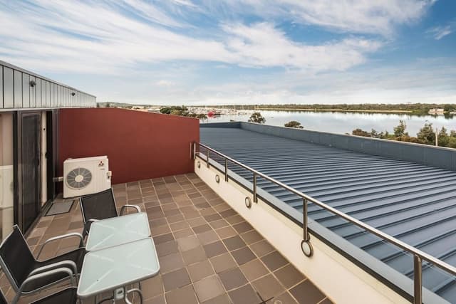 Deluxe Two Bedroom Apartment