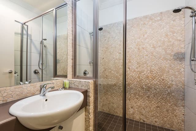 Deluxe Two Bedroom Apartment