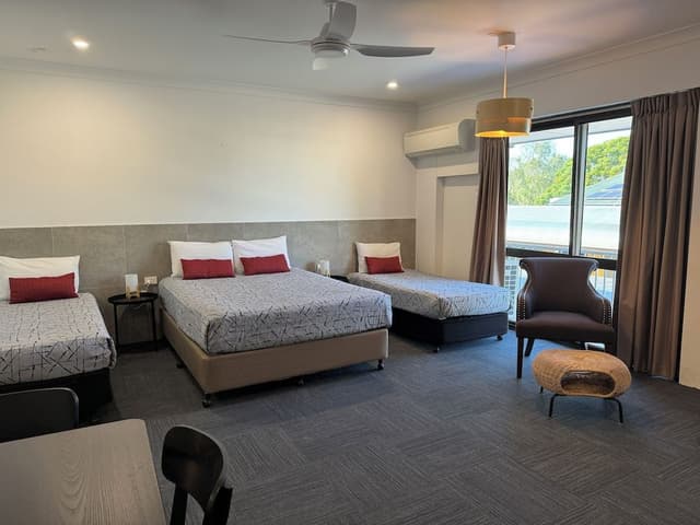 Family Room, 1 Bedroom