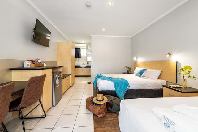 Queen Single Room - Pet Friendly