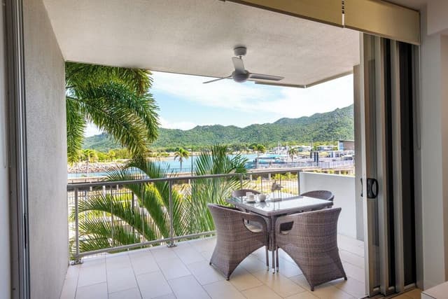 1 Bedroom Ocean View Apartment