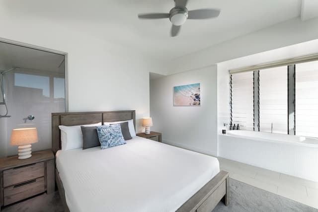 2 Bedroom 2 Bathroom Ocean View Apartment