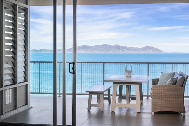 3 Bedroom 2 Bathroom Ocean Front Apartment