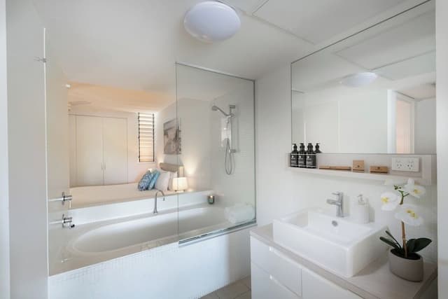 1 Bedroom Ocean View Apartment