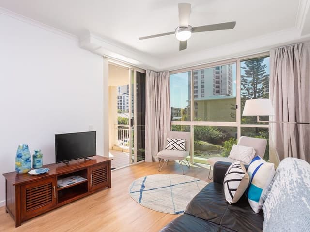 One Bedroom Garden/Pool View