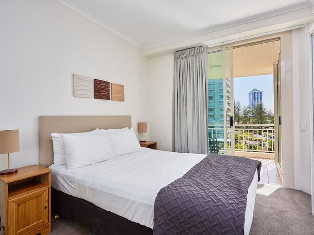 One Bedroom Garden/Pool View