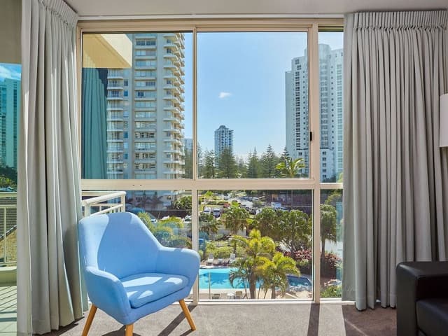 One Bedroom Garden/Pool View