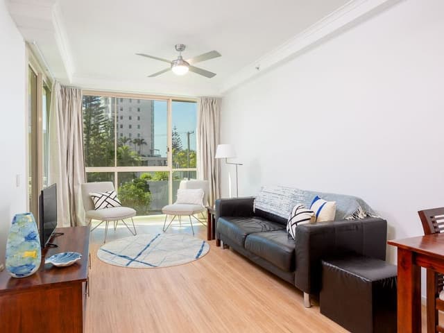 One Bedroom Garden/Pool View