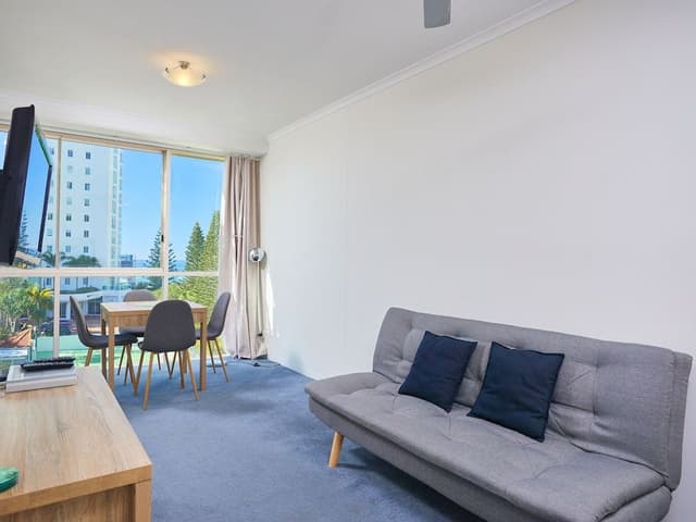 One Bedroom Garden/Pool View