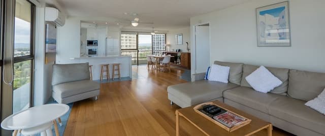 Deluxe Apartment, 3 Bedrooms, Beach View