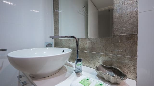 Deluxe Apartment, 3 Bedrooms, Beach View