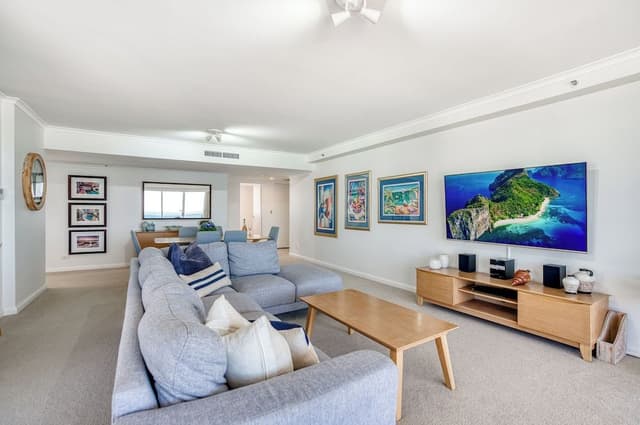 Superior One bedroom Ocean-View Apartment