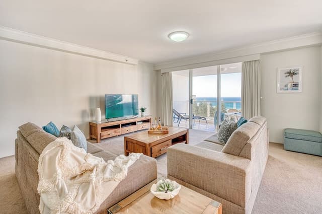 One Bedroom Ocean-View Apartment