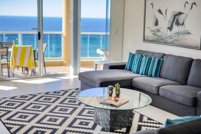 One Bedroom Ocean-View Apartment