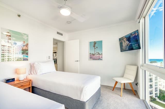 Two Bedroom Ocean-View Apartment