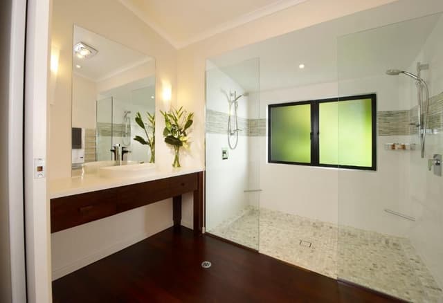Luxury Falls Villa