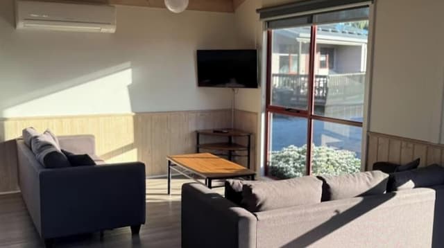 Superior 3 Bedroom Cabin