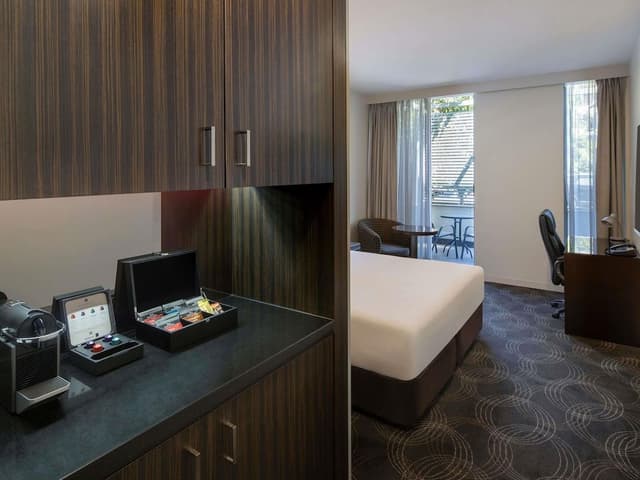 Superior Room, 1 Queen Bed