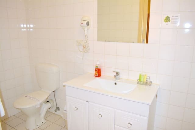 Standard Queen Room
