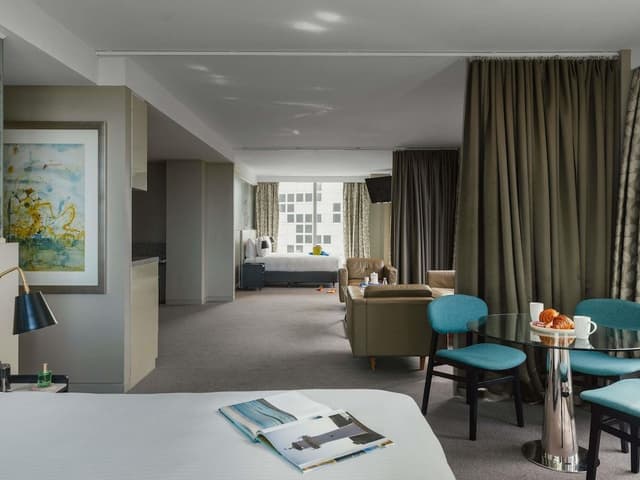 Suite, 2 Bedrooms (Two Bedroom Open Plan Suite)