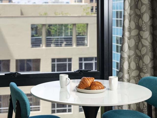 Deluxe Suite, 1 Bedroom (One Bedroom Deluxe Suite)