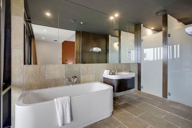 Open Plan Room
