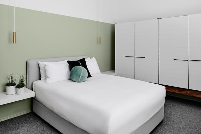 Boutique Room