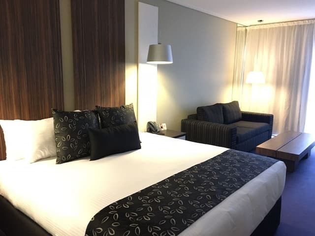 Executive King Spa Room