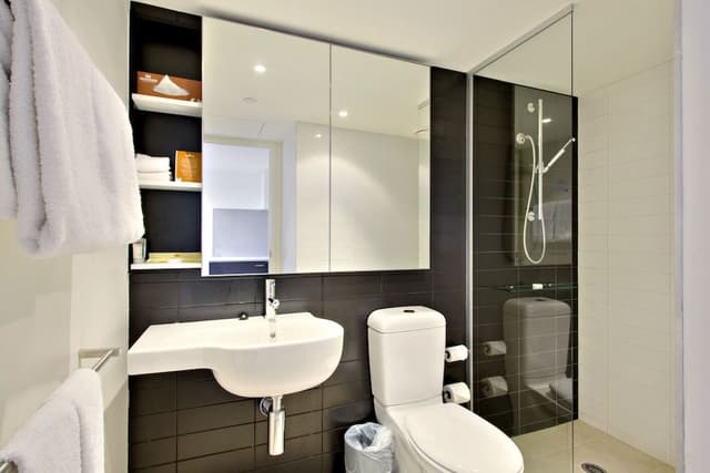 Deluxe One Bedroom Apartment