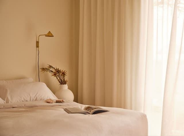 Balcony Sunset Suite - Breakfast, Wifi & Parking Included