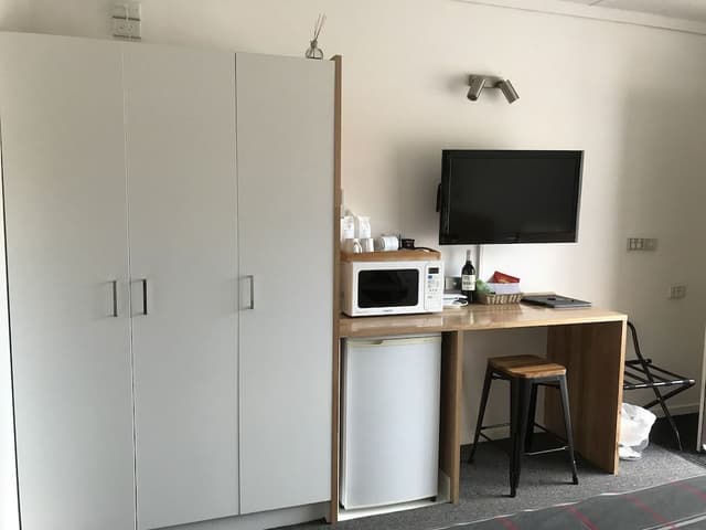 Standard Room, 1 Queen Bed
