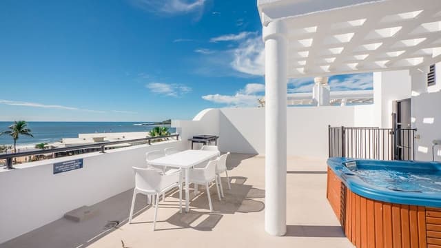 2 Bedroom Rooftop