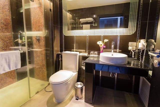 Executive Double Room, 1 King Bed, Pool View (Grand Deluxe King)