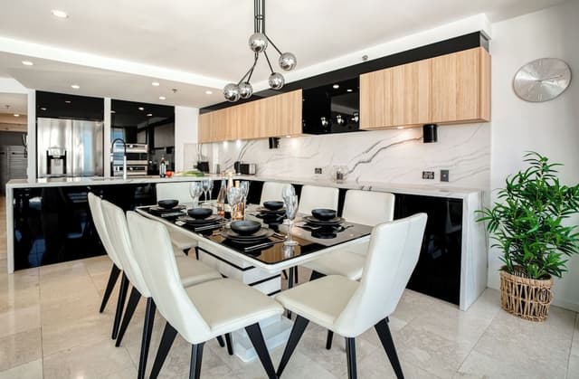 Sub Penthouse Luxury Three Ensuite