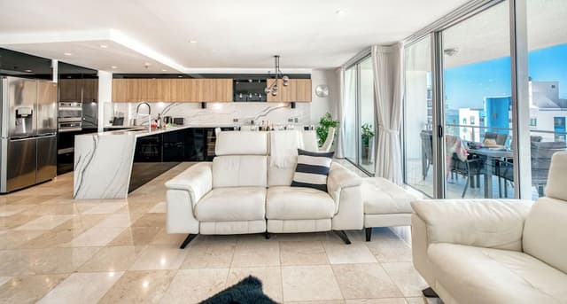 Sub Penthouse Luxury Three Ensuite