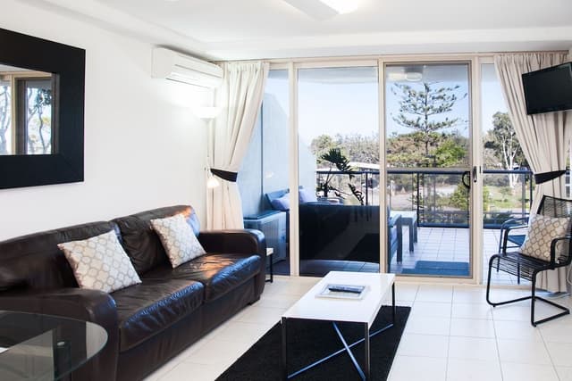 1 Bedroom Deluxe Apartment