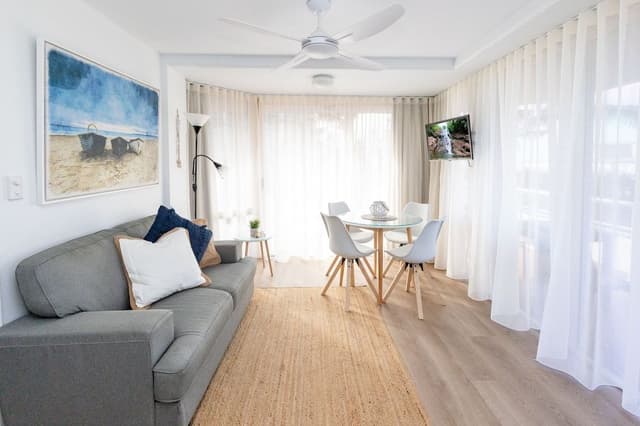 1 Bedroom Deluxe Apartment