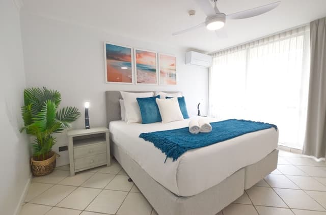 Three-Bedroom Apartment - Pool View