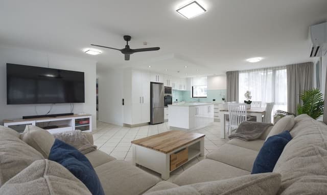 Three-Bedroom Apartment - Pool View